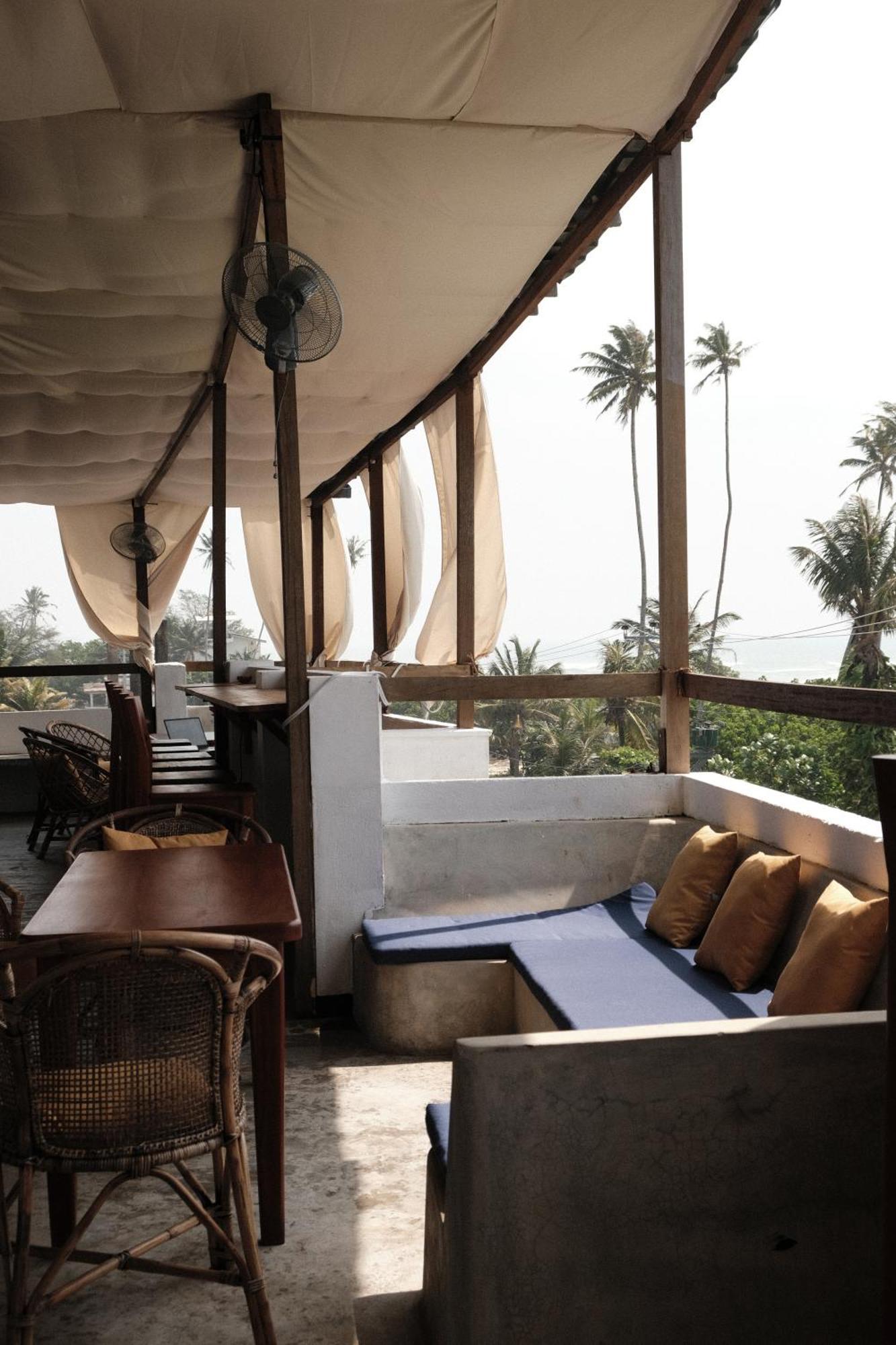 Ruma Surf Hotel Ahangama Luaran gambar